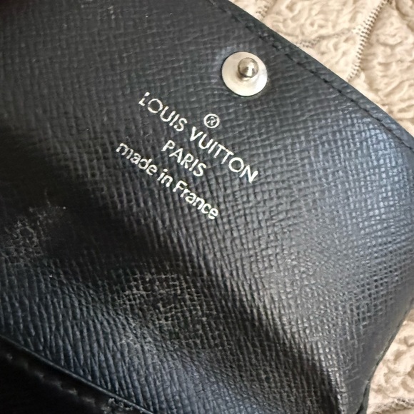 Louis Vuitton Damier Graphite 6-Key Holder - Picture 5 of 5